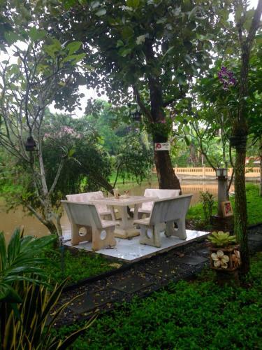Hostal Panpim Resort