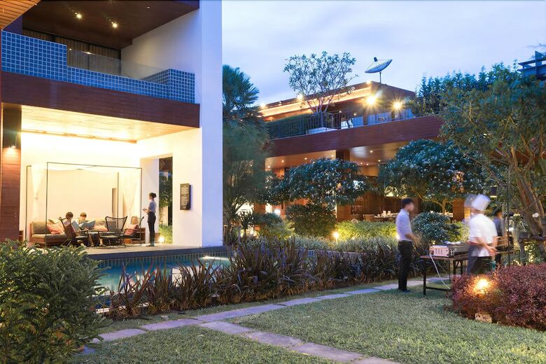 Hotel Tri-shawa Resort