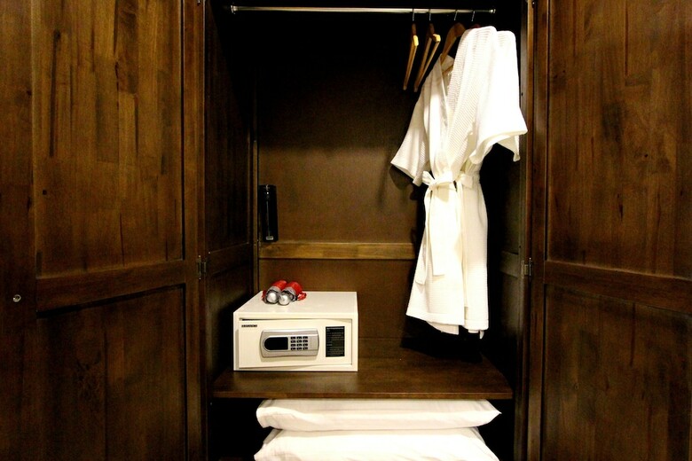 Le Bangkok Hotel