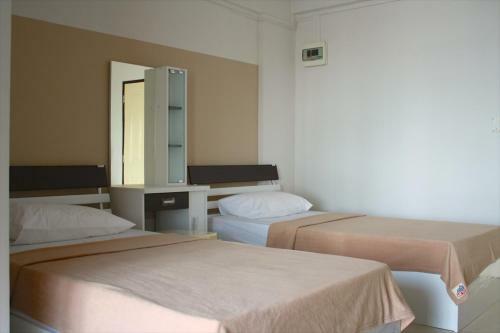 Motel Baanbudsarin Apartment