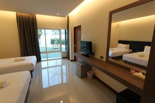 Hotel At Muang Ploy Resort