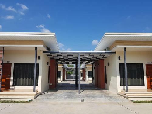 Hotel At Muang Ploy Resort