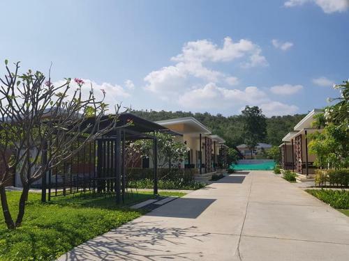 Hotel At Muang Ploy Resort