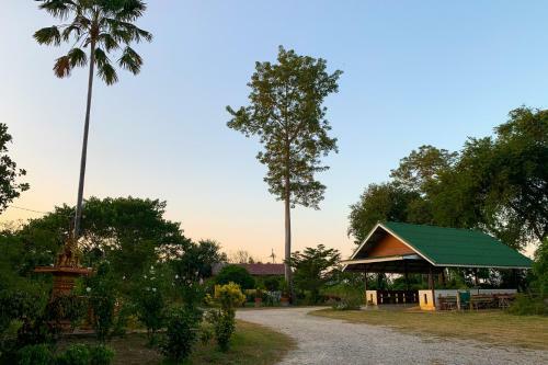 Country Lake Nature Lodge