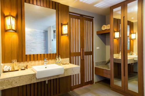 Hotel Maehaad Bay Resort