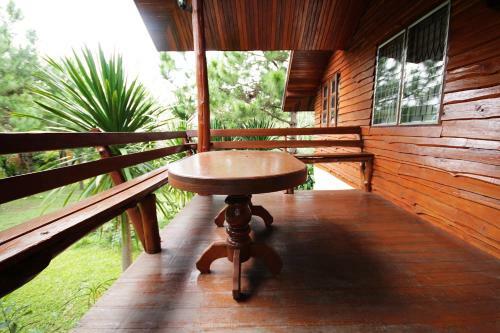 Hostal Chatfah Resort