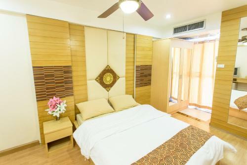 Hotel Rangsit Grand Condo