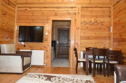 Ozturk Apart