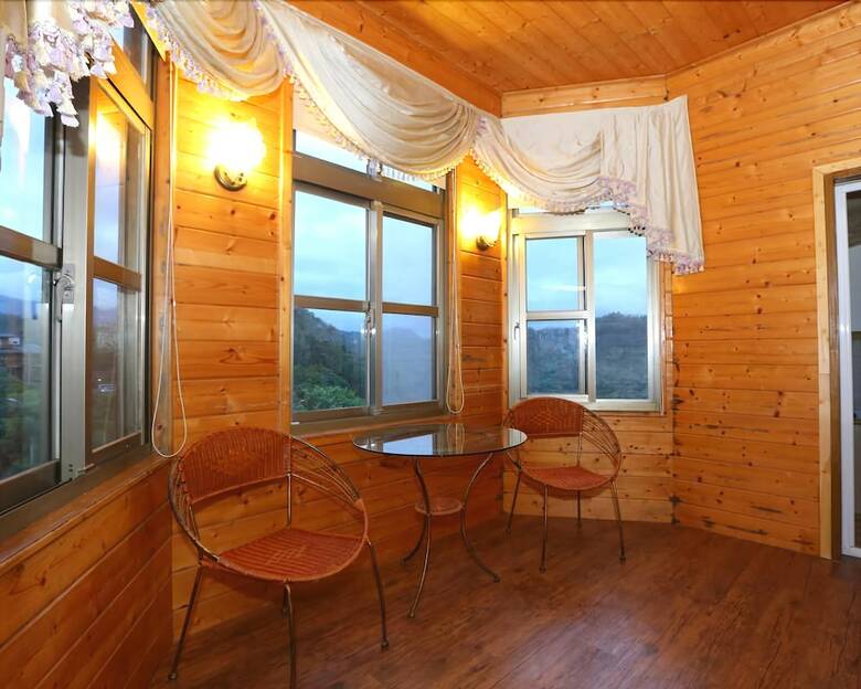 Bed & Breakfast New Life Hot Spring Resort
