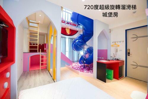 Fun Holiday Family Hostel