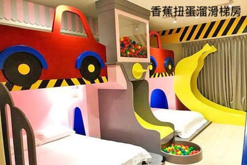 Fun Holiday Family Hostel