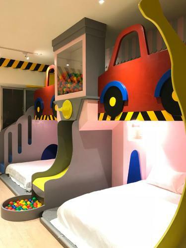 Fun Holiday Family Hostel