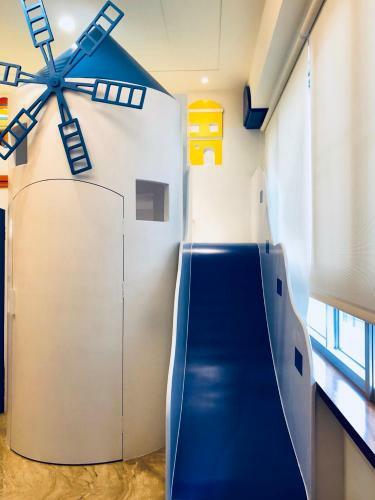 Fun Holiday Family Hostel
