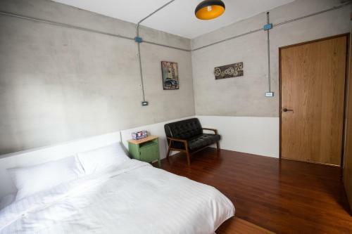 Three Houses Inn