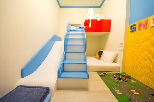 Childlike B&B