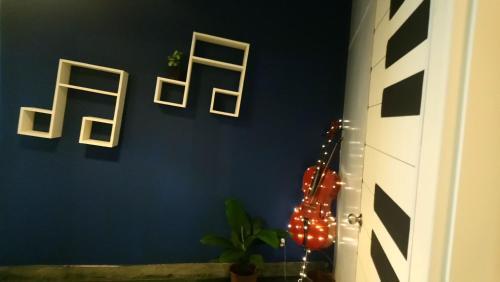 Woods Decor - Guangci St.