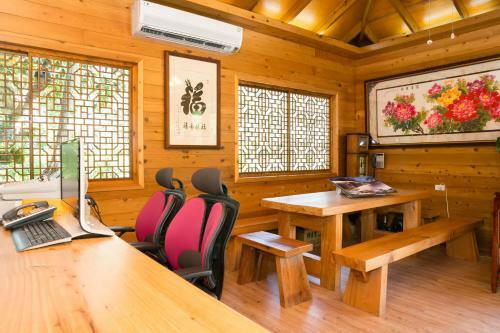 Lodge Grand Orchid Resort Villa