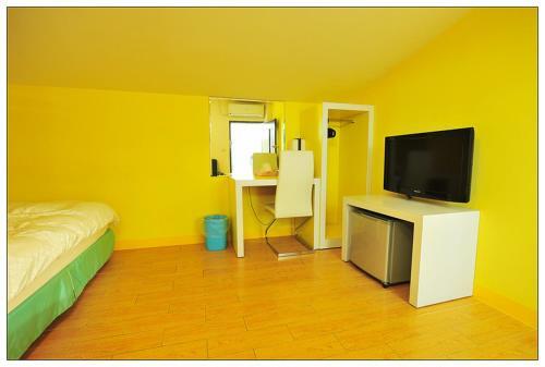 Sky Square Homestay