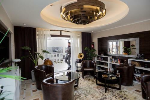 Park Hotel Warshawskiy