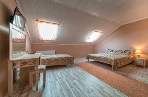 Hotel And Restaurant Velure