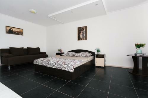 Apartment On Novomestenskaya 8 Floor