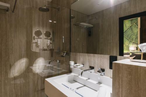 Noble Boutique Hotel