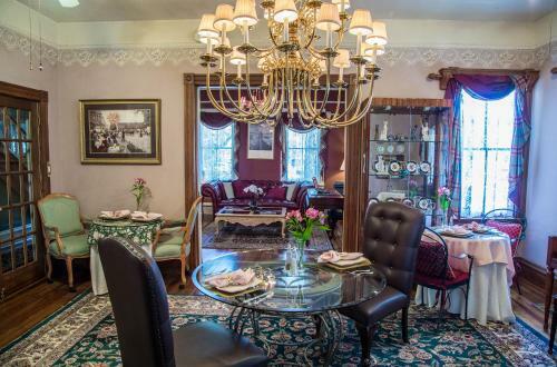 Bed & Breakfast Peace And Plenty Inn