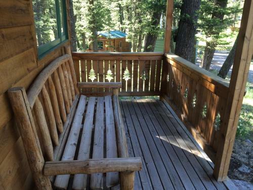 Boulder Creek Lodge