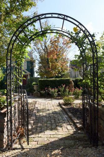 Berkeley House Bed & Breakfast