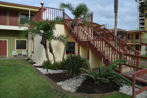 Sails Resort Motel
