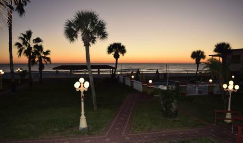 Sails Resort Motel