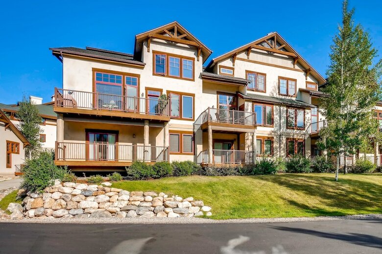 Eagleridge Townhomes 1556