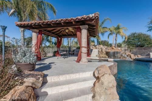 Santa Catalina Estate