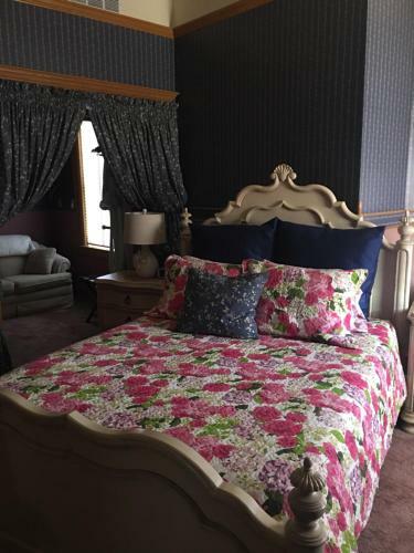Queen Anne Bed And Breakfast