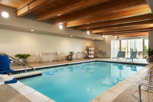 Hotel Home2 Suites By Hilton Milwaukee Brookfield