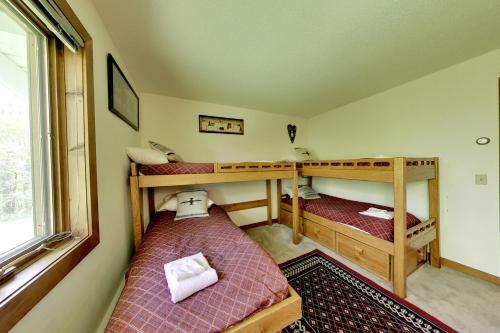 Sunrise Mountain Village - Ski-in/out Community