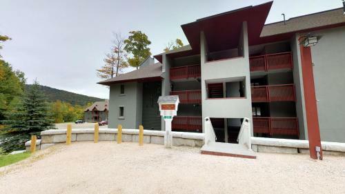 Sunrise Mountain Village - Ski-in/out Community