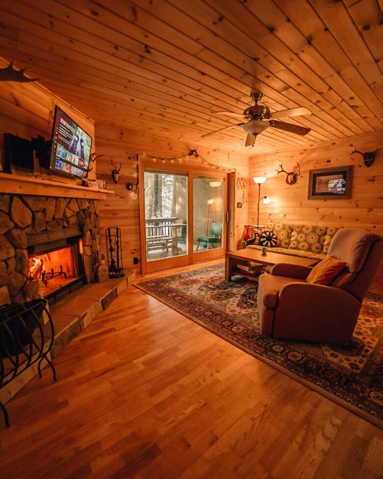 Motel Long Lake And Cottages Llc