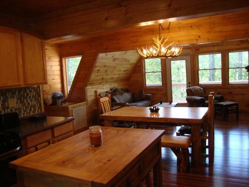 Hotel Bear Den Mountain Resort
