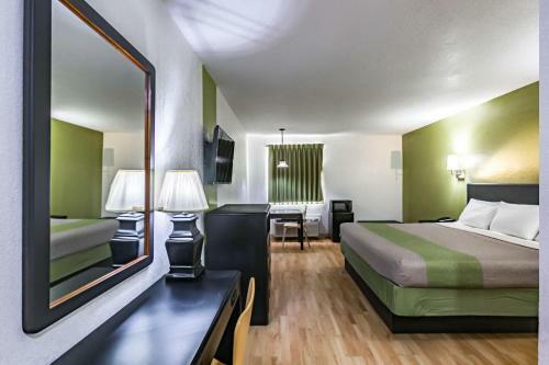 Hotel Motel 6 Augusta, Ks