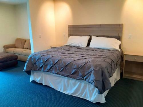 The Rivers Edge Motel