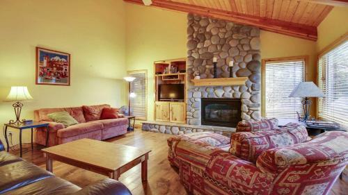Topflite 14 Four-bedroom Home