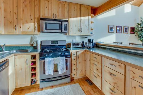 Ptarmigan Mountain Home