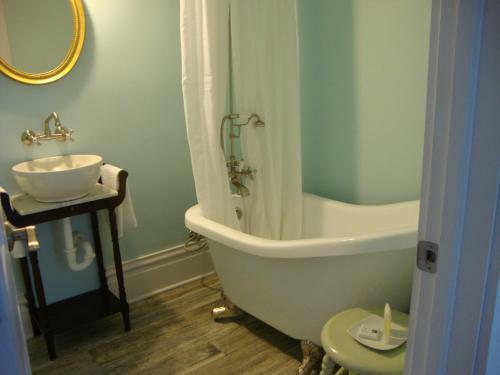 Bella Fattoria Bed And Breakfast