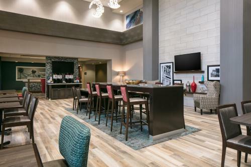Hotel Hampton Inn By Hilton Wichita Northwest