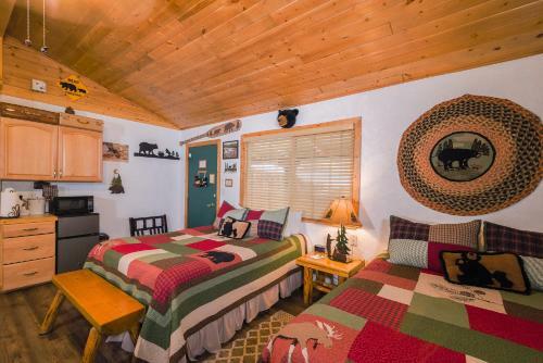 Bed & Breakfast Fireside Lodge