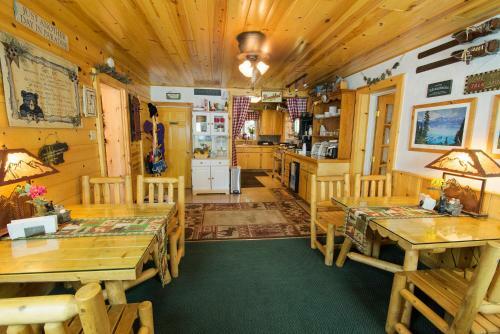 Bed & Breakfast Fireside Lodge