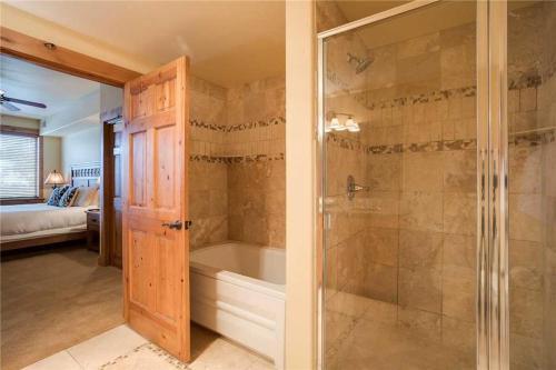4304 Aspen Lodge, Trappeur's Crossing