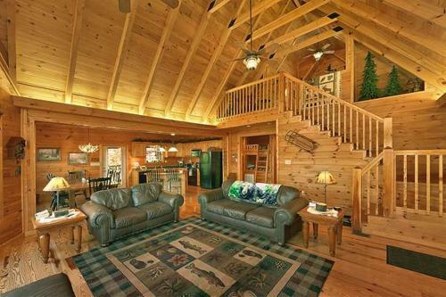 Bama Bear's Den