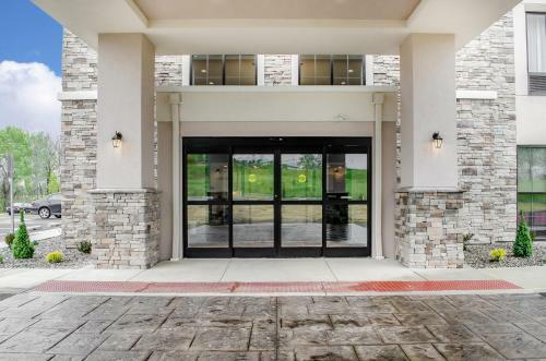 Hotel Comfort Suites Manheim - Lancaster